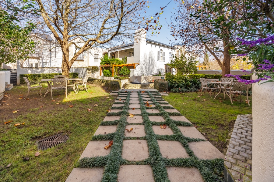 2 Bedroom Property for Sale in Koelenhof AH Western Cape
